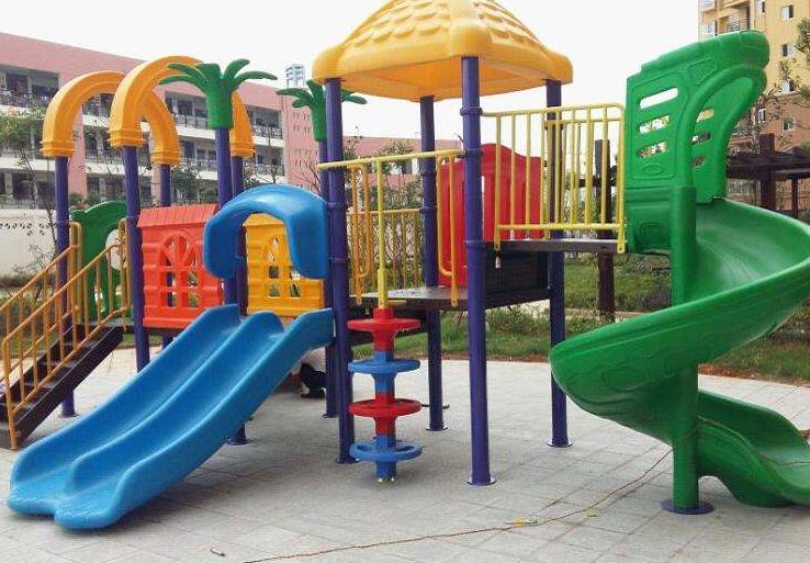 兒童游樂設備