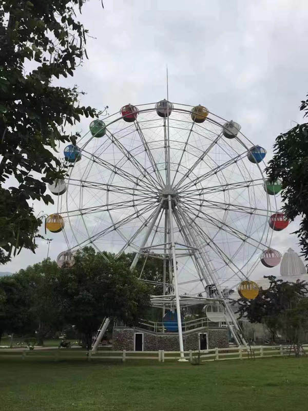 主題樂園大型摩天輪