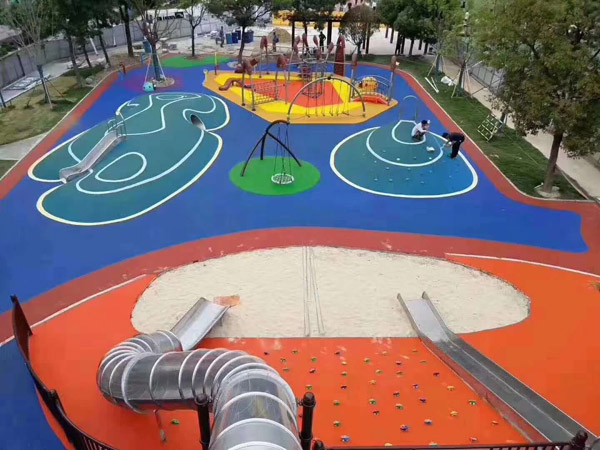 無(wú)動(dòng)力游樂(lè)設(shè)備