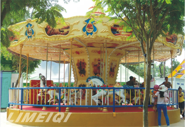 景區(qū)豪華轉(zhuǎn)馬